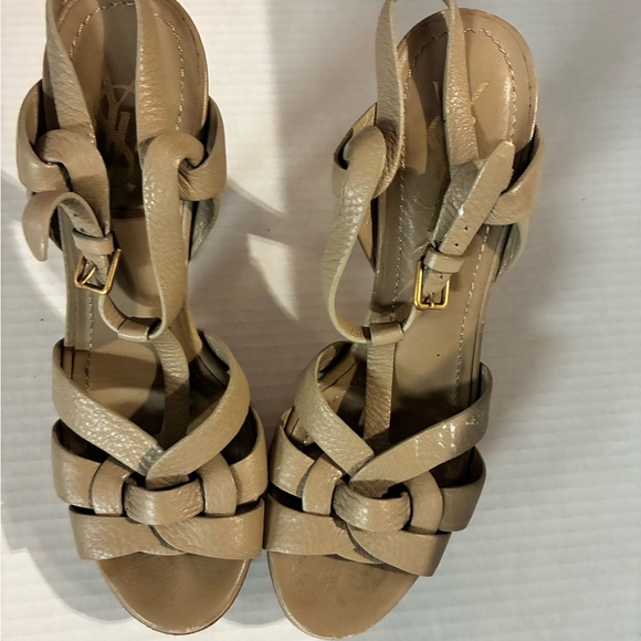 Yves Saint Laurent Shoes - Yves Saint Laurent Beige Leather Sandals
